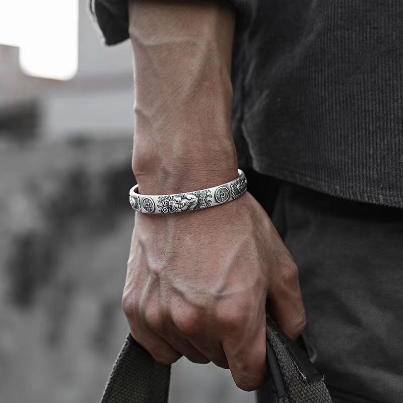 Klassisches Retro-Armband mit  – Coordinates Bracelet Bewertung und Preis
